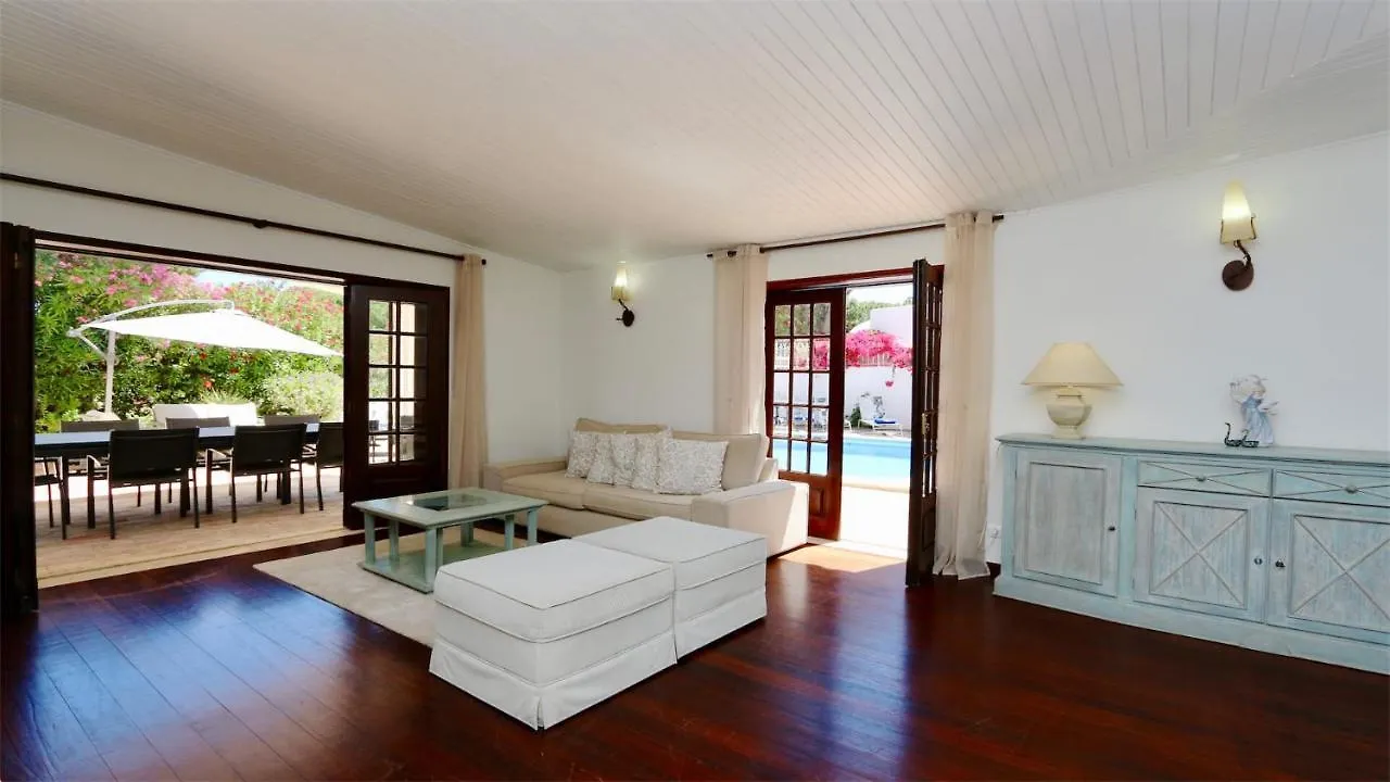 Holiday home Villa Lynx: Marina-Side Retreat for 8 Vilamoura