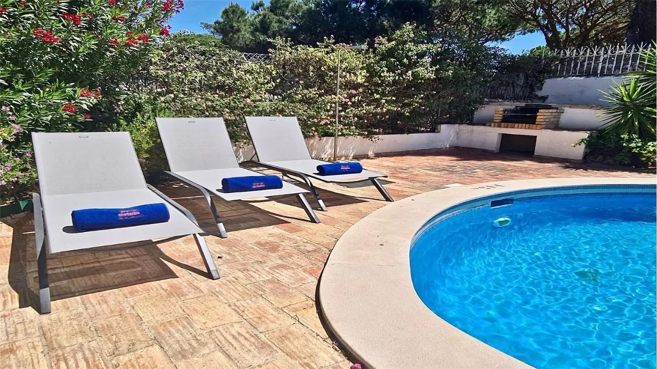 Villa Lynx: Marina-Side Retreat for 8 Vilamoura Holiday home