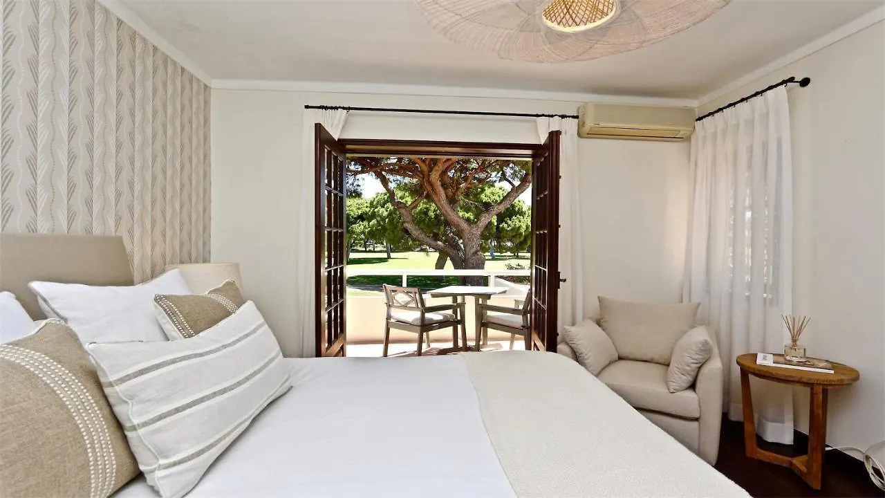 Villa Lynx: Marina-Side Retreat for 8 Vilamoura Holiday home