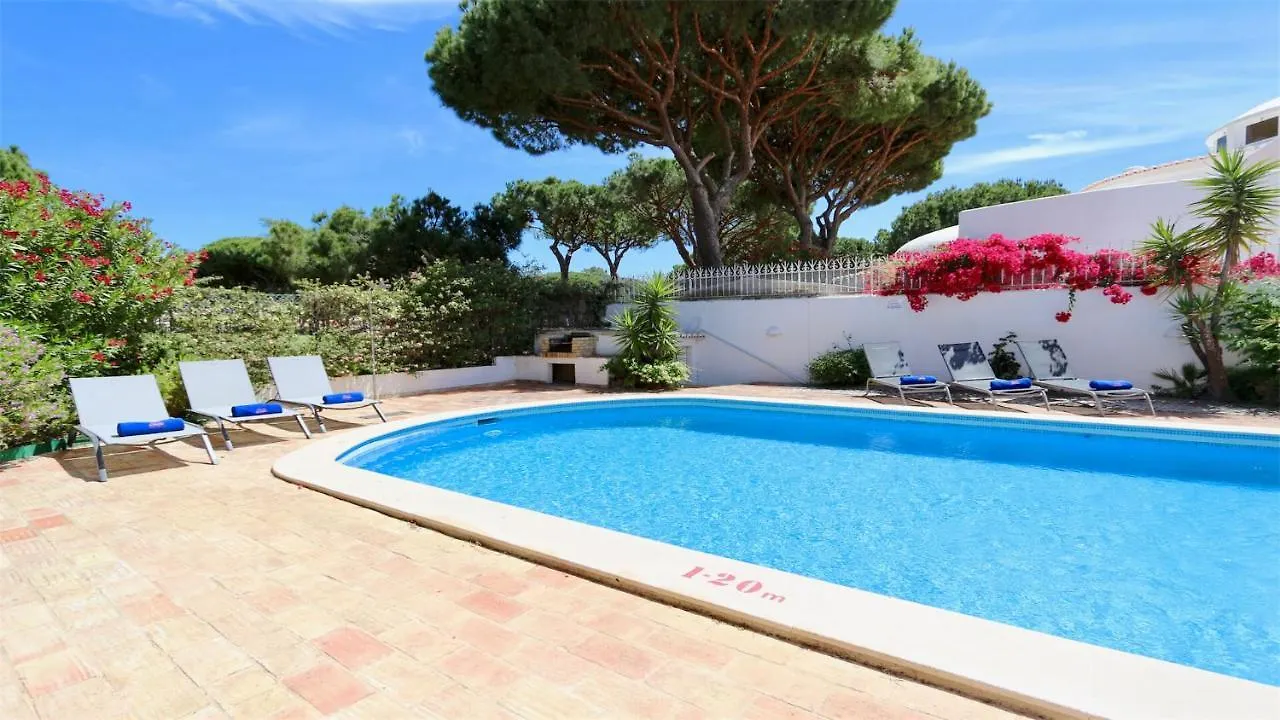 Villa Lynx: Marina-Side Retreat for 8 Vilamoura 0*,  Portugal