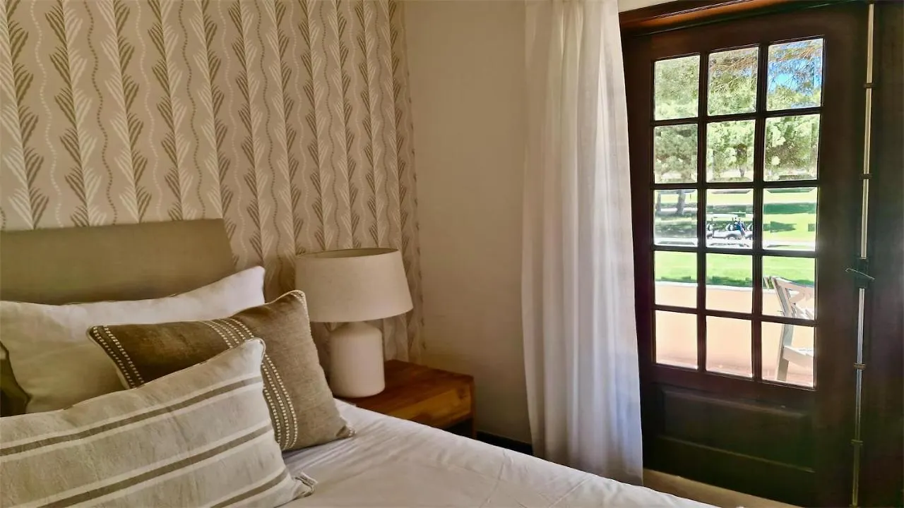 Villa Lynx: Marina-Side Retreat for 8 Vilamoura Portugal
