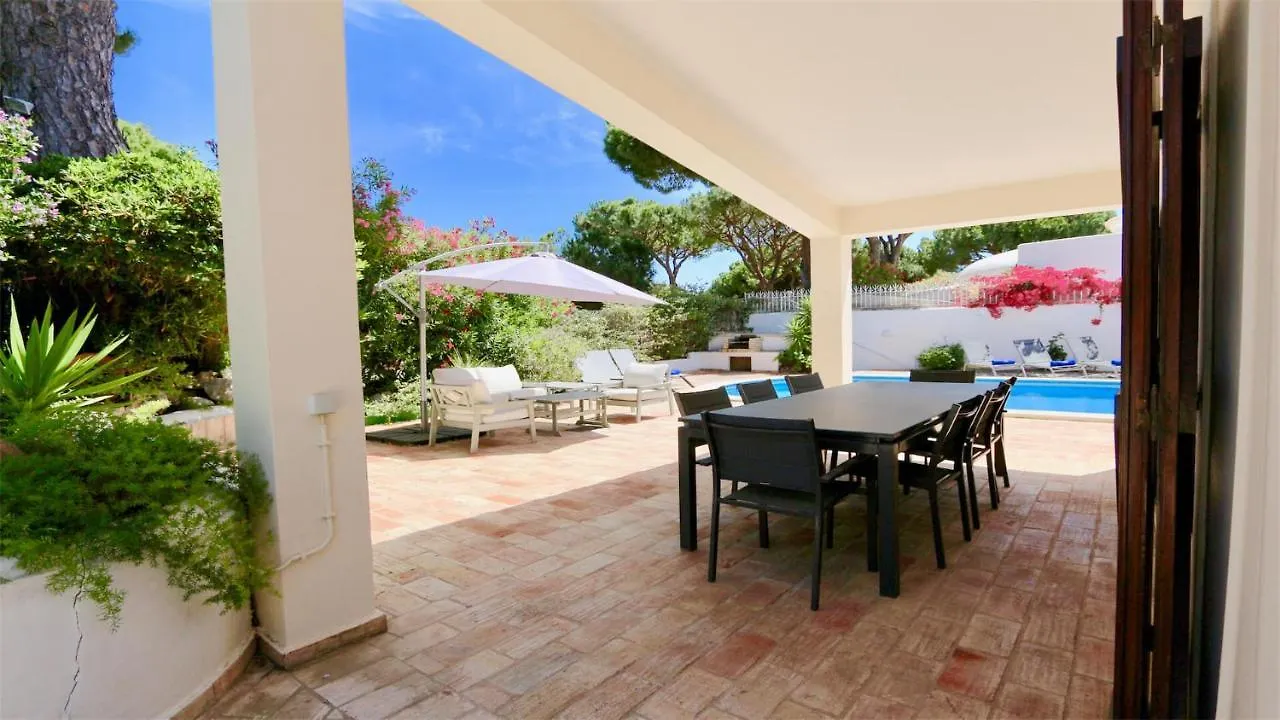 Holiday home Villa Lynx: Marina-Side Retreat for 8 Vilamoura